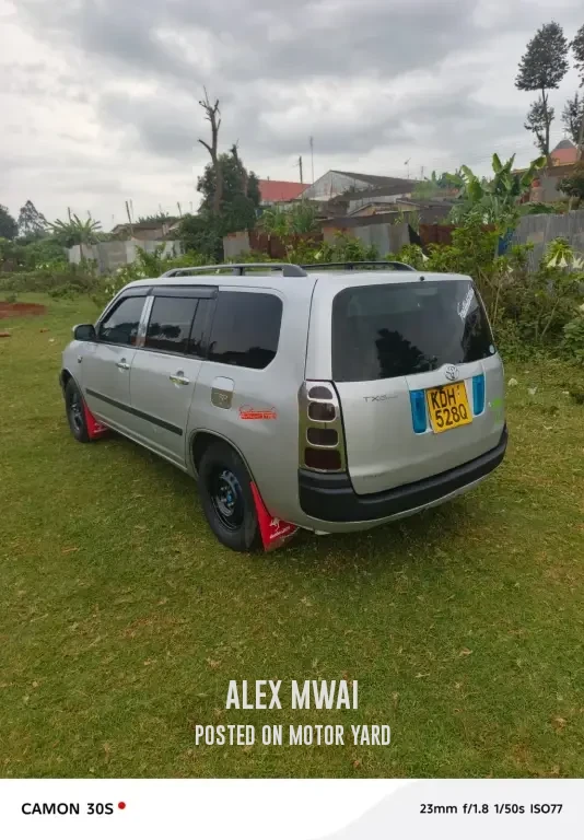 Toyota Succeed 2016 Silver