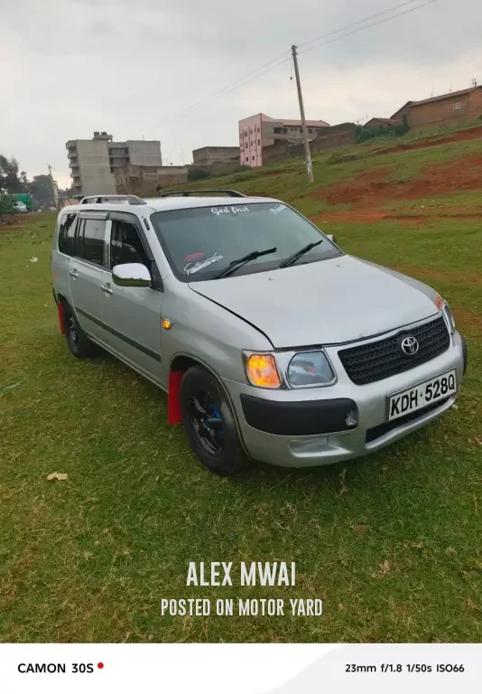 Toyota Succeed 2016 Silver