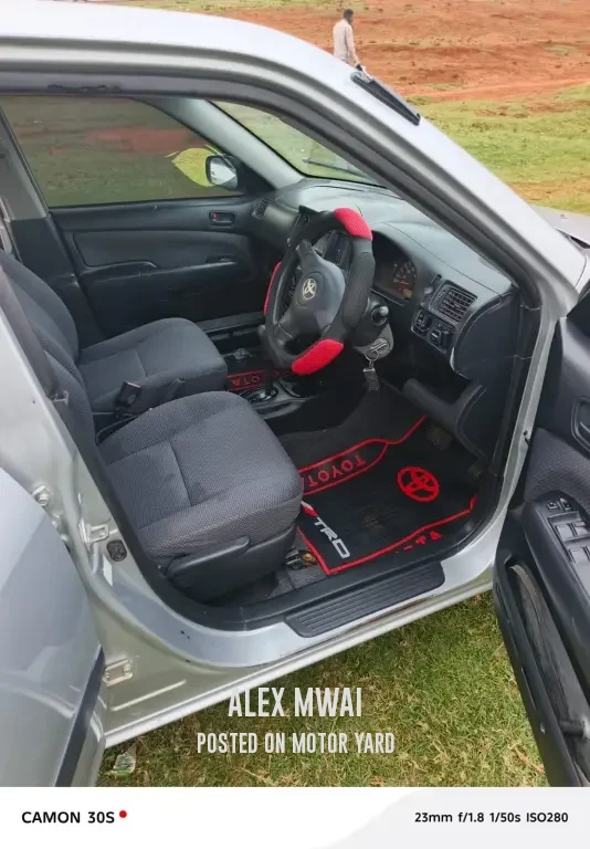 Toyota Succeed 2016 Silver