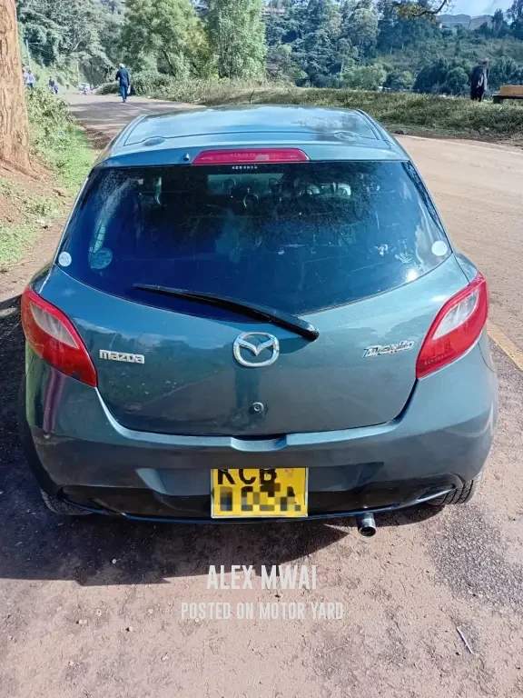 Mazda Demio 2016 Grey