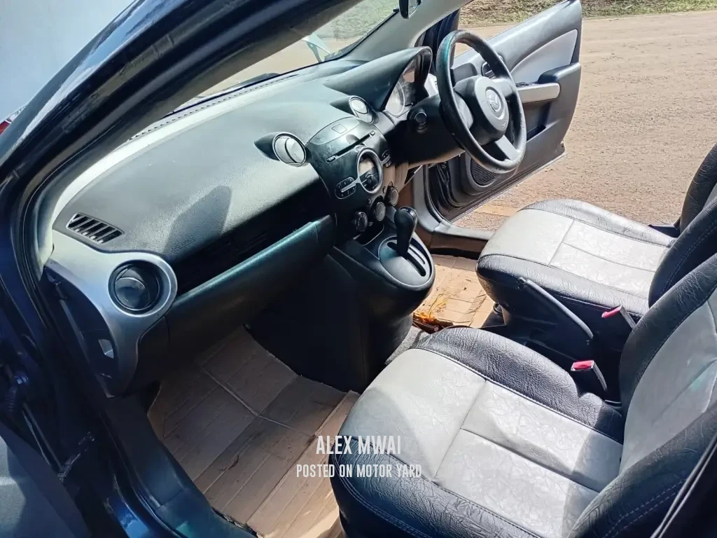 Mazda Demio 2016 Grey