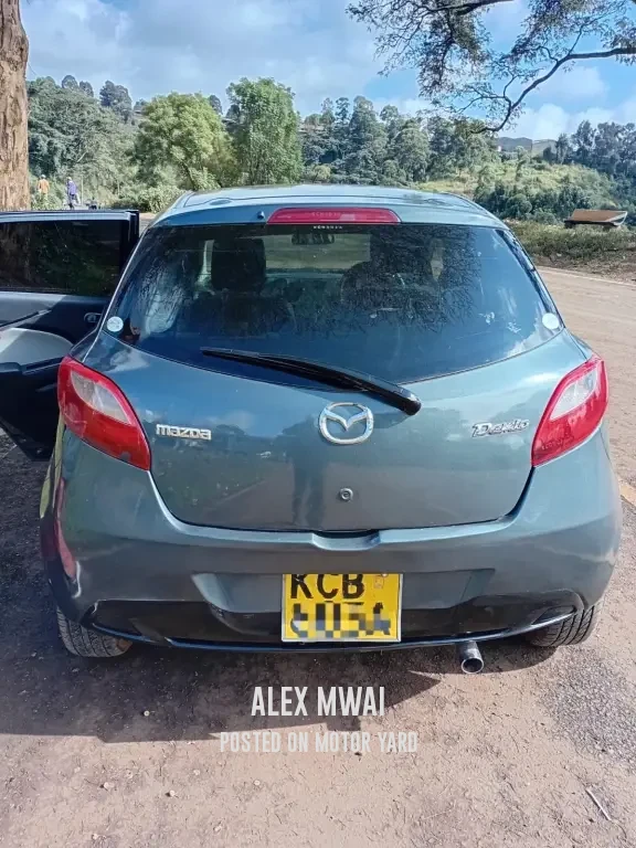 Mazda Demio 2016 Grey