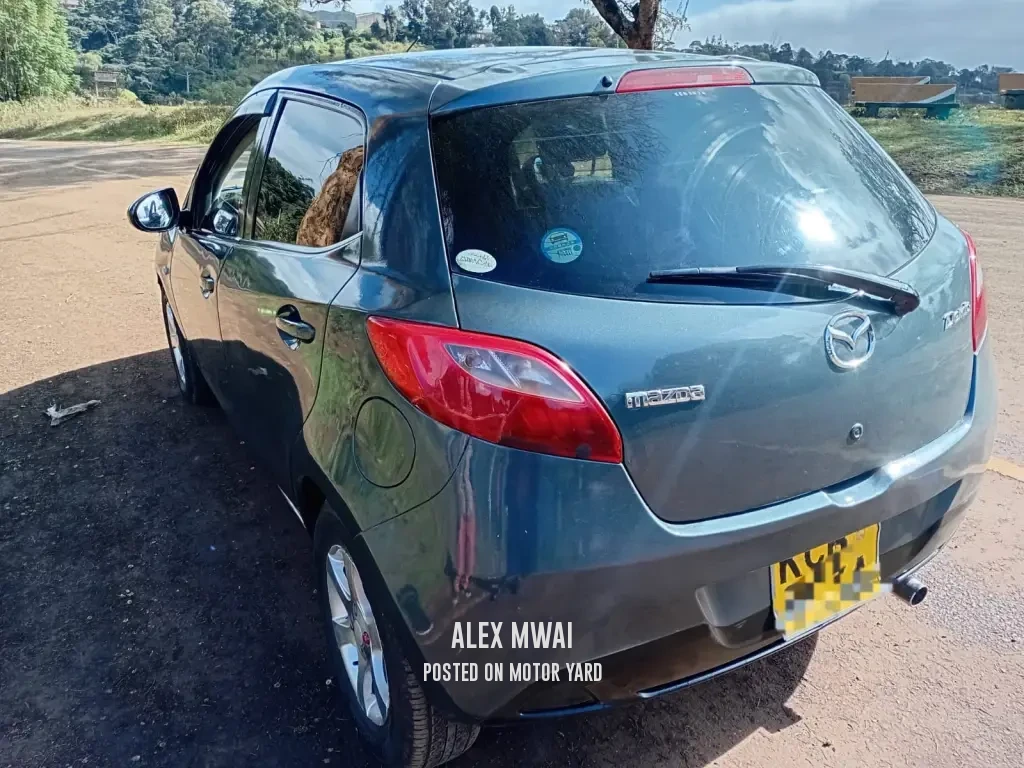 Mazda Demio 2016 Grey