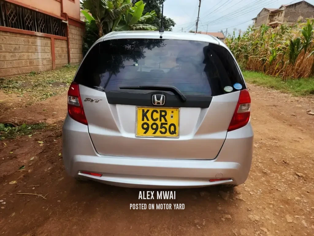 Honda Fit 2015 Silver