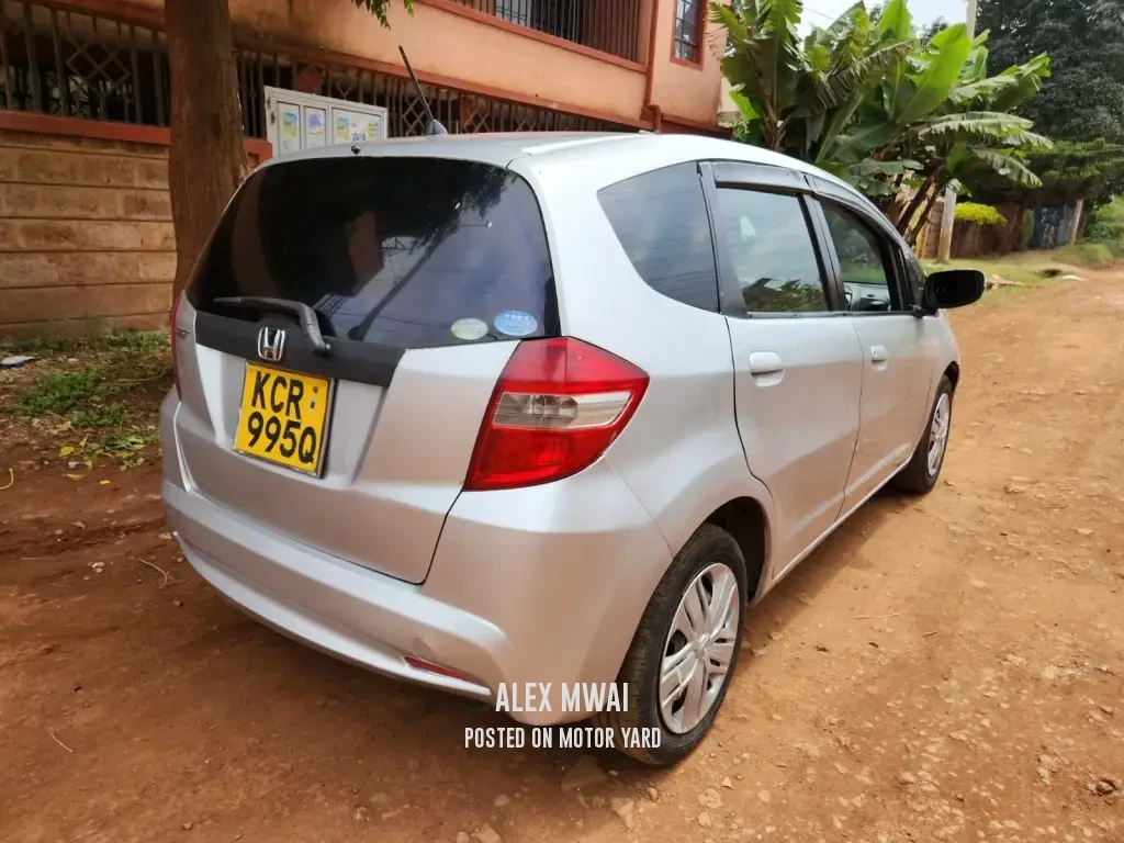 Honda Fit 2015 Silver