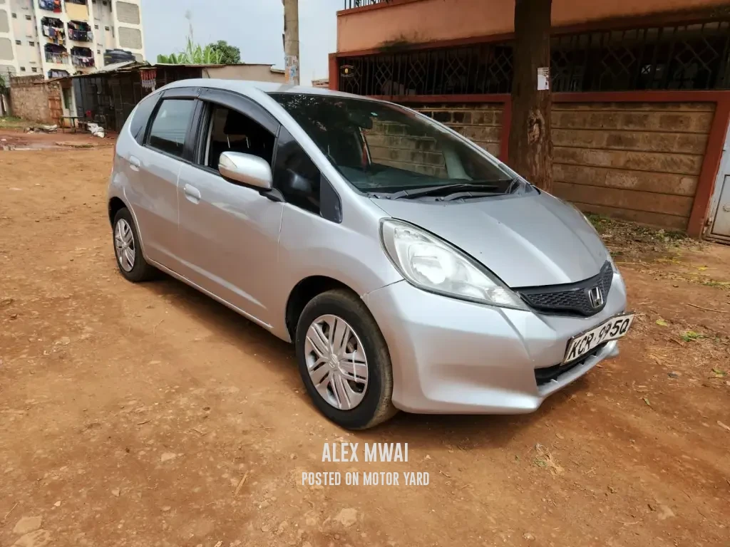 Honda Fit 2015 Silver