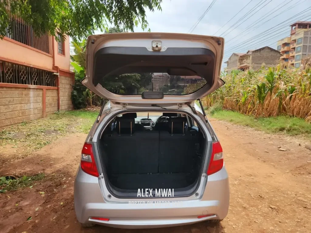 Honda Fit 2015 Silver