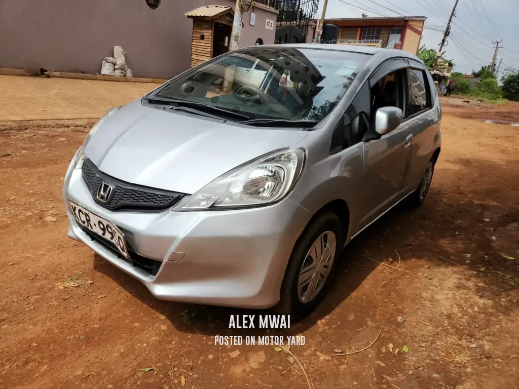 Honda Fit 2015 Silver