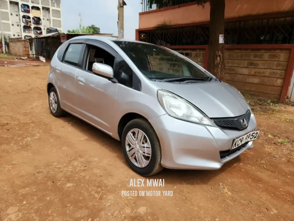 Honda Fit 2015 Silver