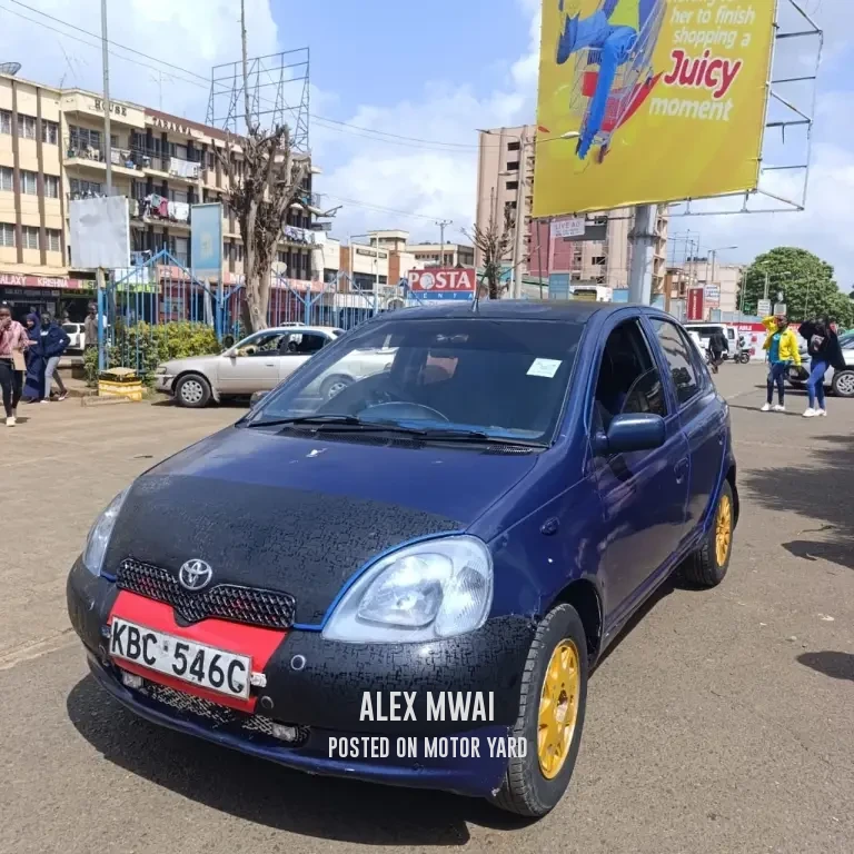 Toyota Vitz 2013 Blue