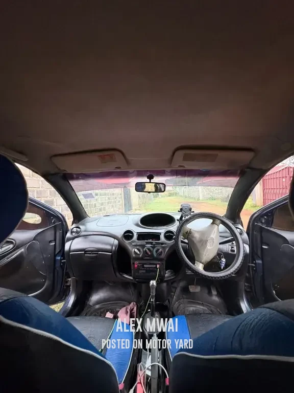 Toyota Vitz 2013 Blue