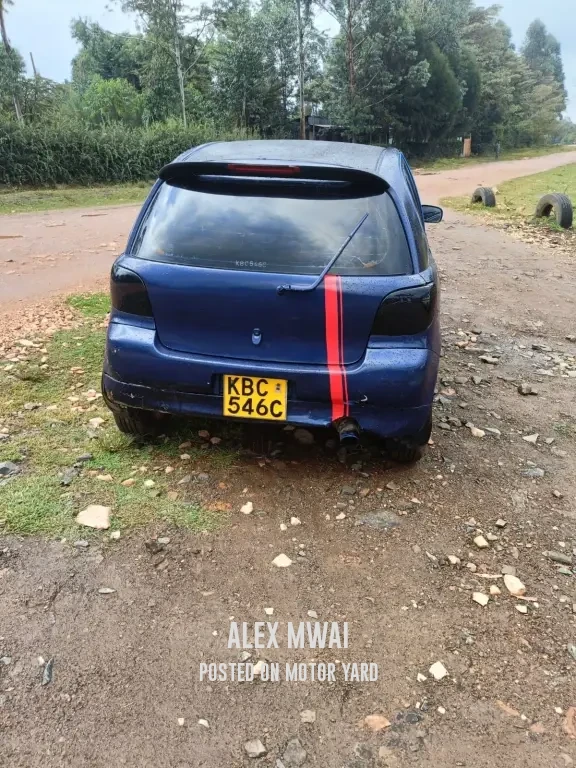 Toyota Vitz 2013 Blue