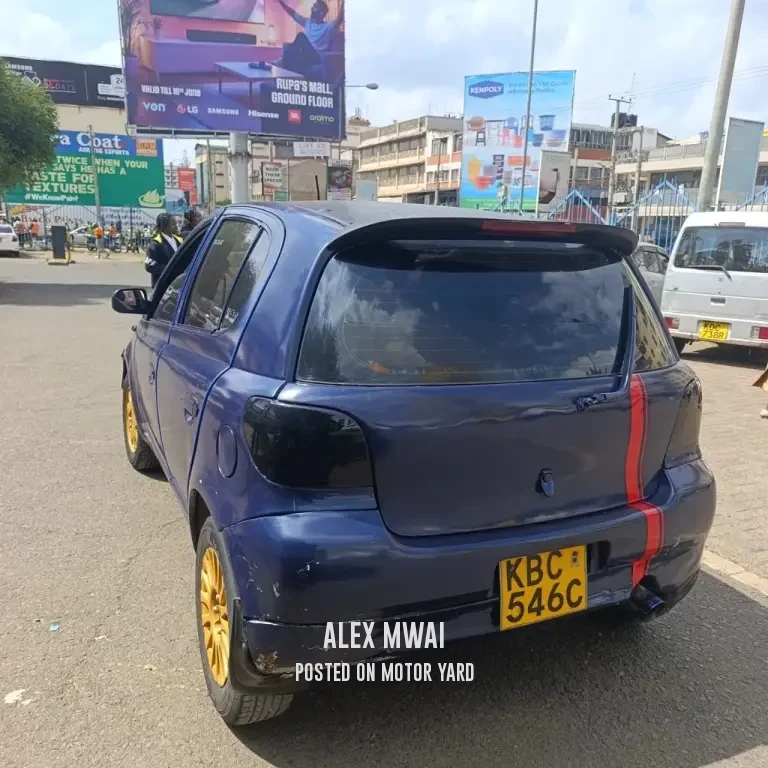 Toyota Vitz 2013 Blue