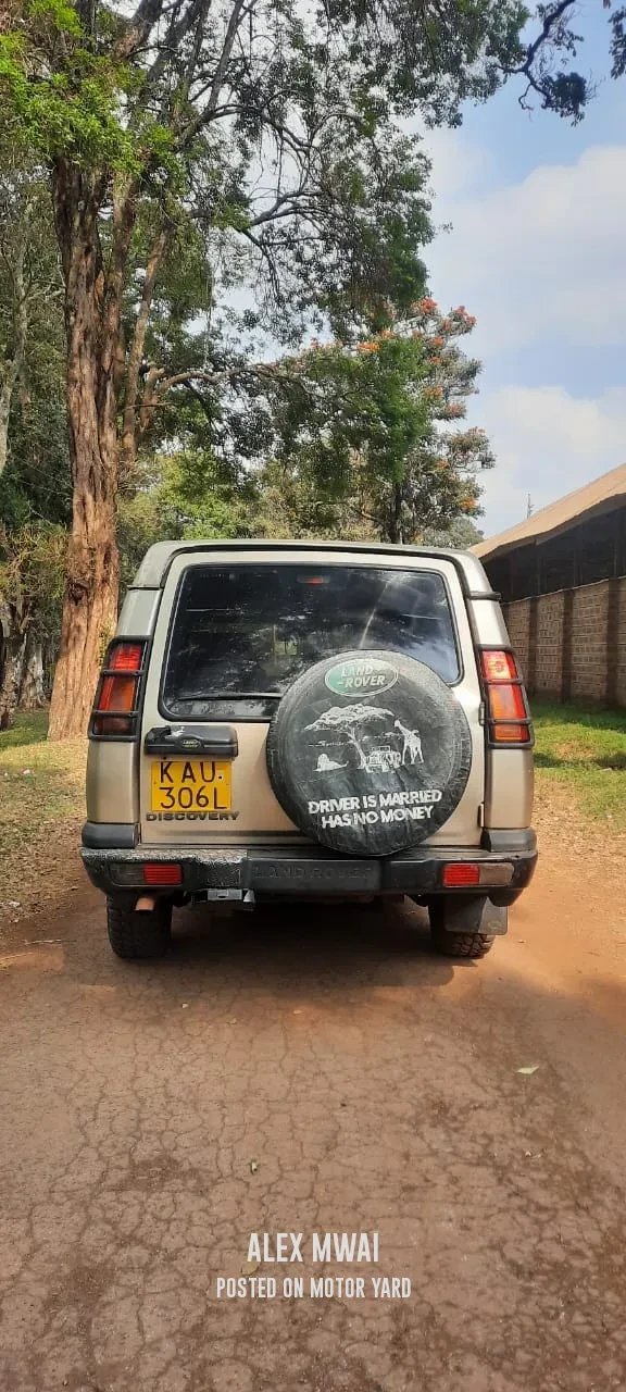 Land Rover Discovery 2 2004 Brown