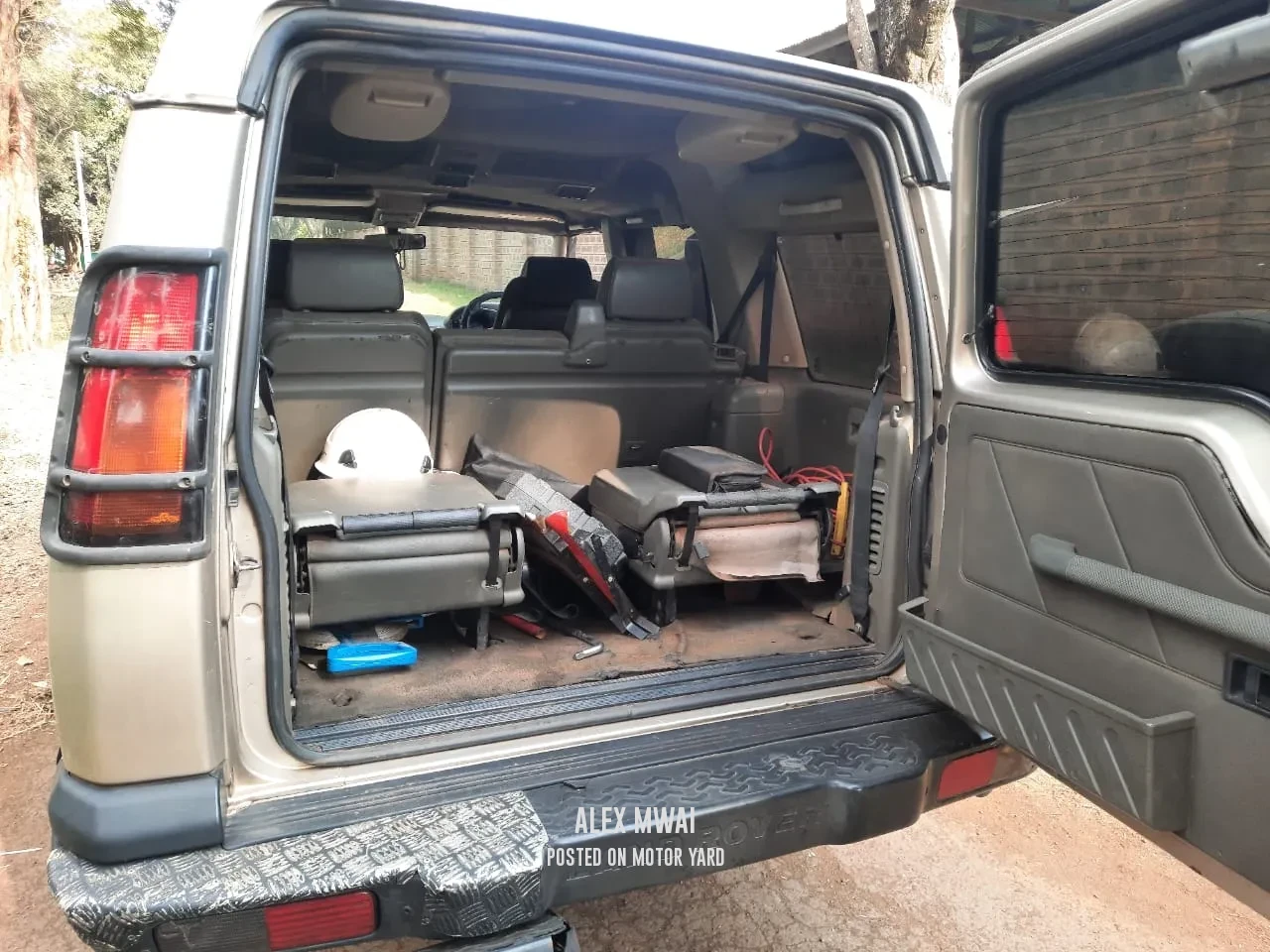 Land Rover Discovery 2 2004 Brown