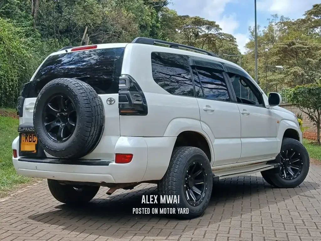 Toyota Land Cruiser Prado J150 2009 White