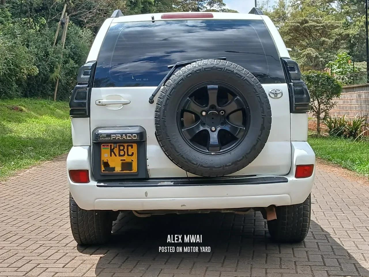 Toyota Land Cruiser Prado J150 2009 White