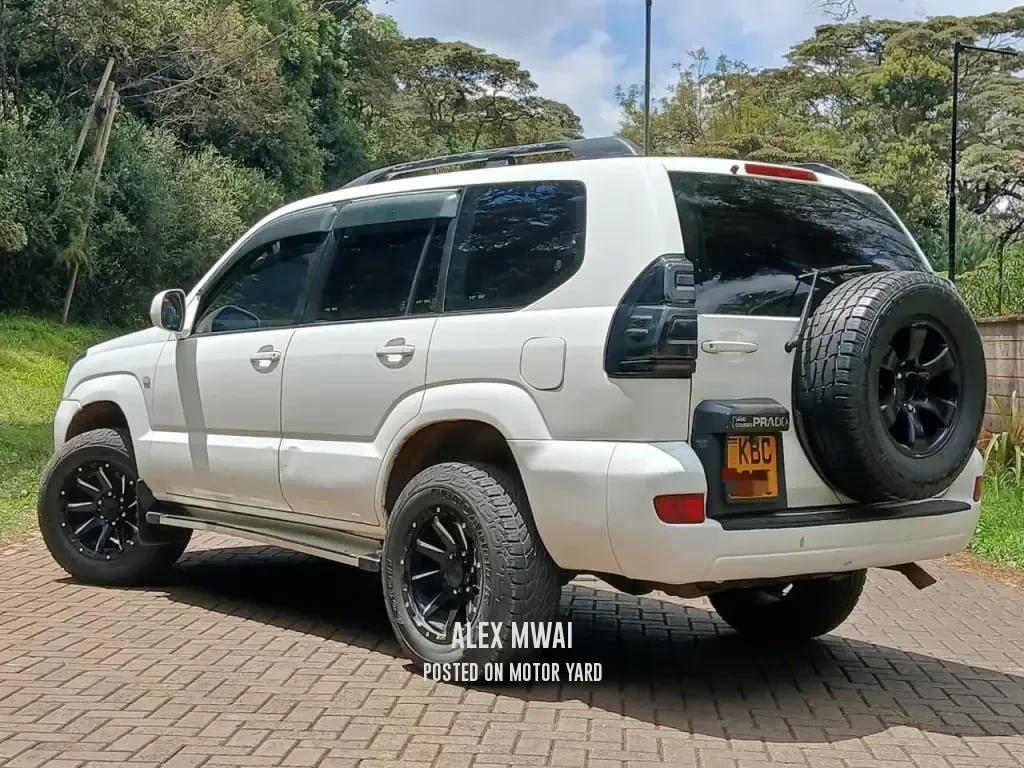 Toyota Land Cruiser Prado J150 2009 White