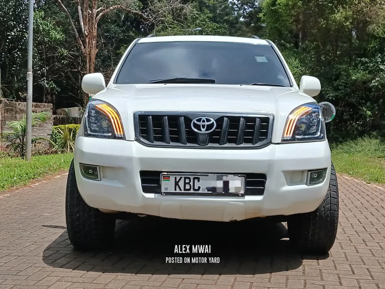 Toyota Land Cruiser Prado J150 2009 White