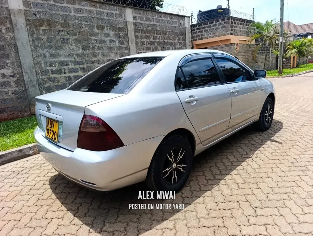 Toyota Corolla 2004 Silver