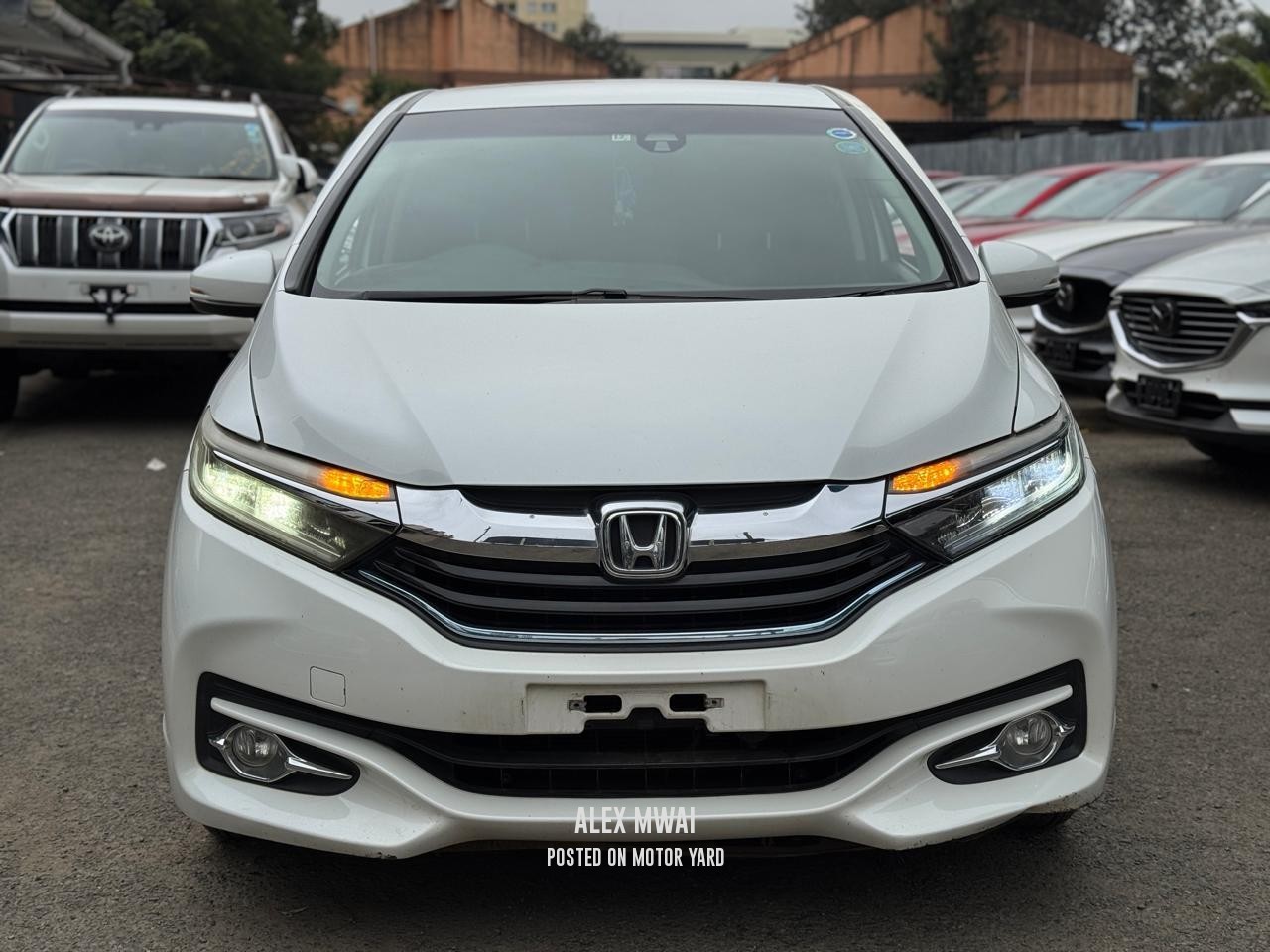 Honda Fit Shuttle 2016 White