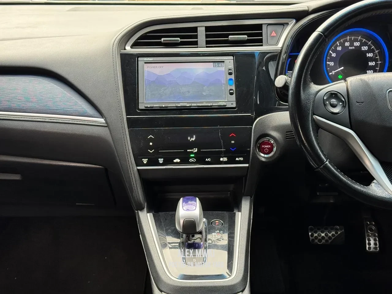 Honda Fit Shuttle 2016 White