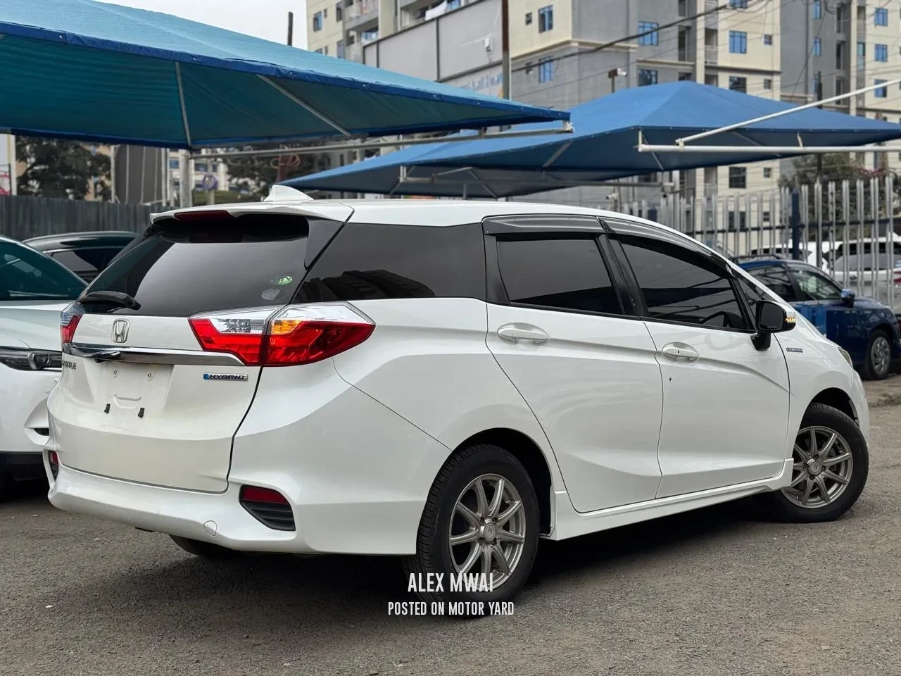 Honda Fit Shuttle 2016 White