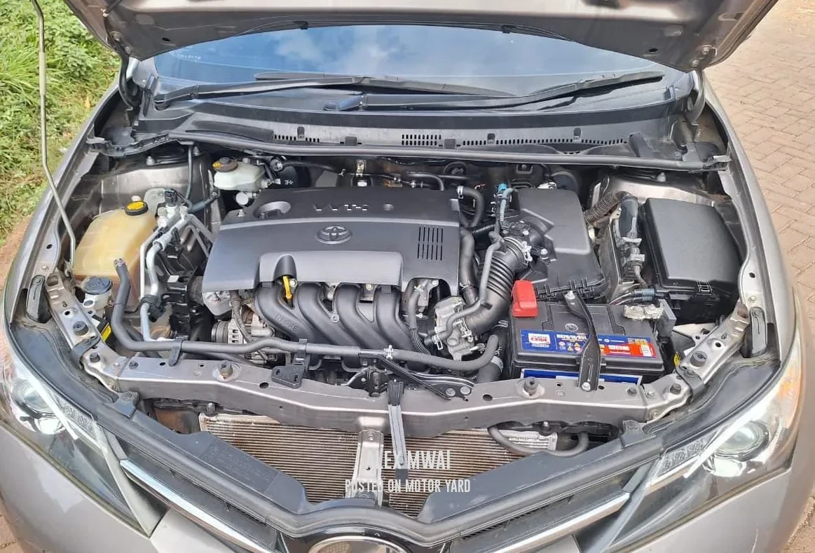 Toyota Auris 2013 Grey