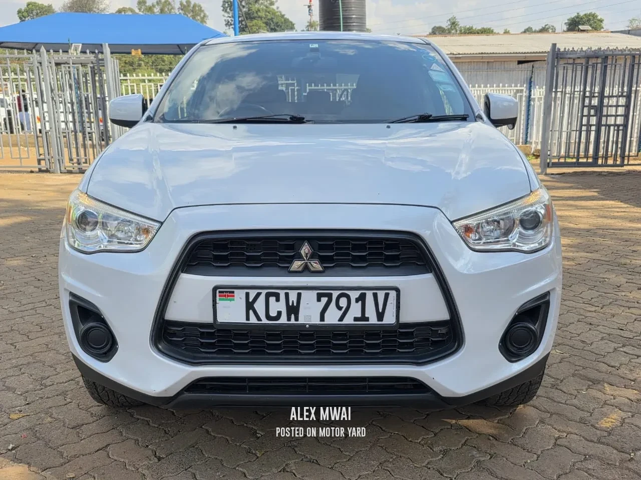 Mitsubishi RVR 2014 White