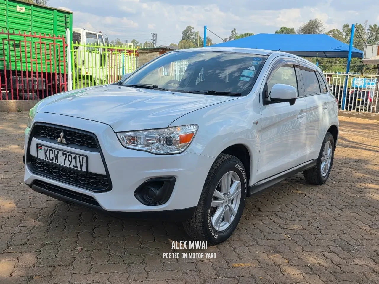 Mitsubishi RVR 2014 White