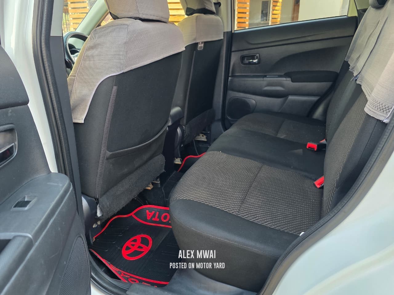 Mitsubishi RVR 2014 White