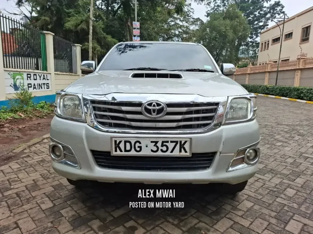 Toyota Hilux Vigo D/Cab 2015 Blue