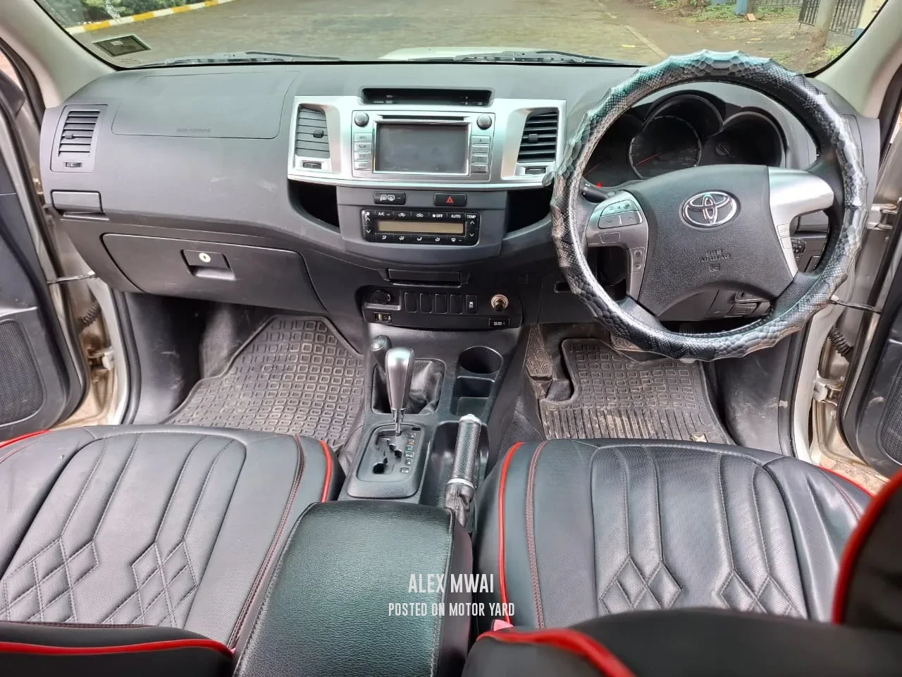 Toyota Hilux Vigo D/Cab 2015 Blue