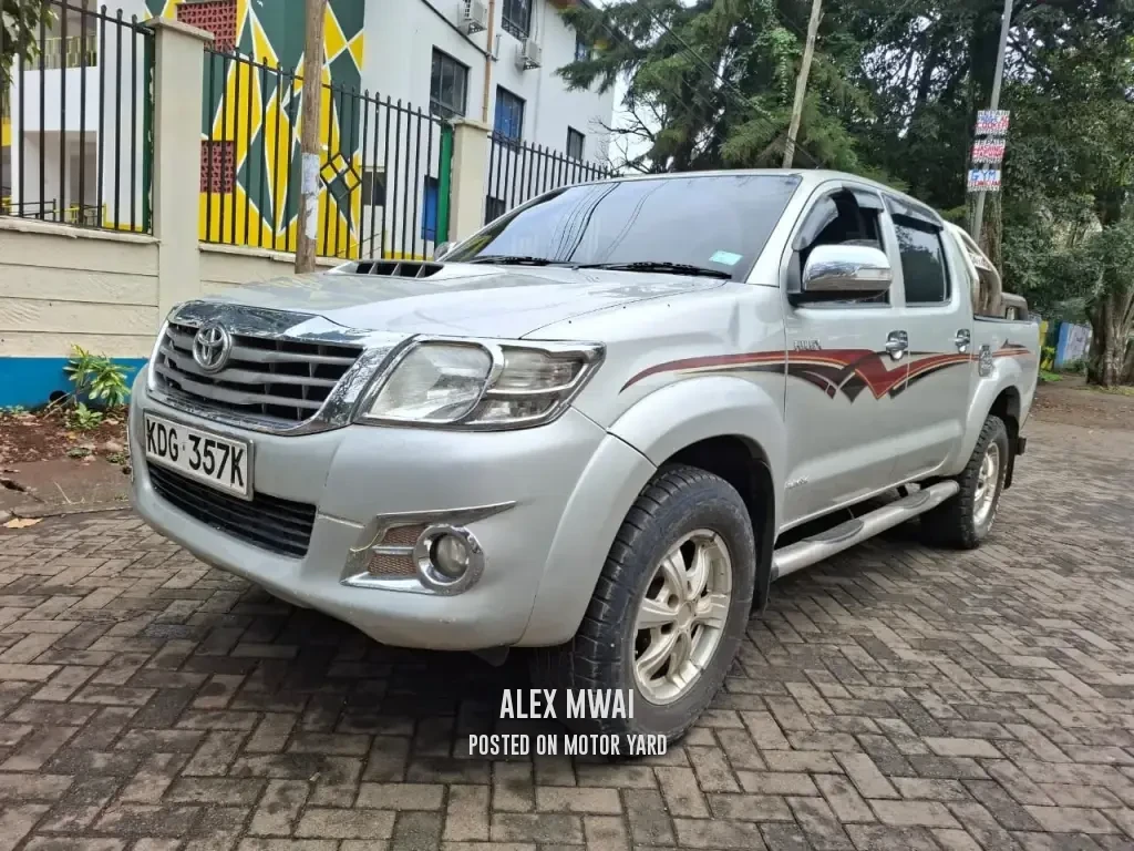 Toyota Hilux Vigo D/Cab 2015 Blue