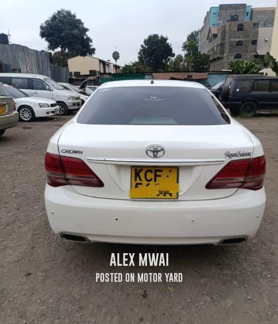 Toyota Crown 2008 White