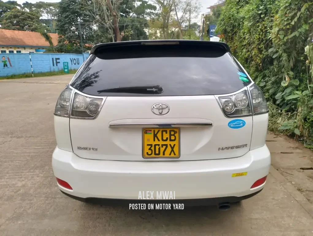 Toyota Harrier 2007 White