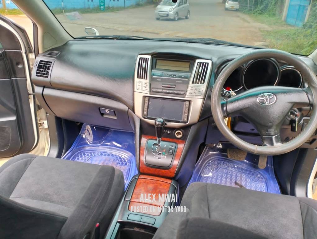 Toyota Harrier 2007 White