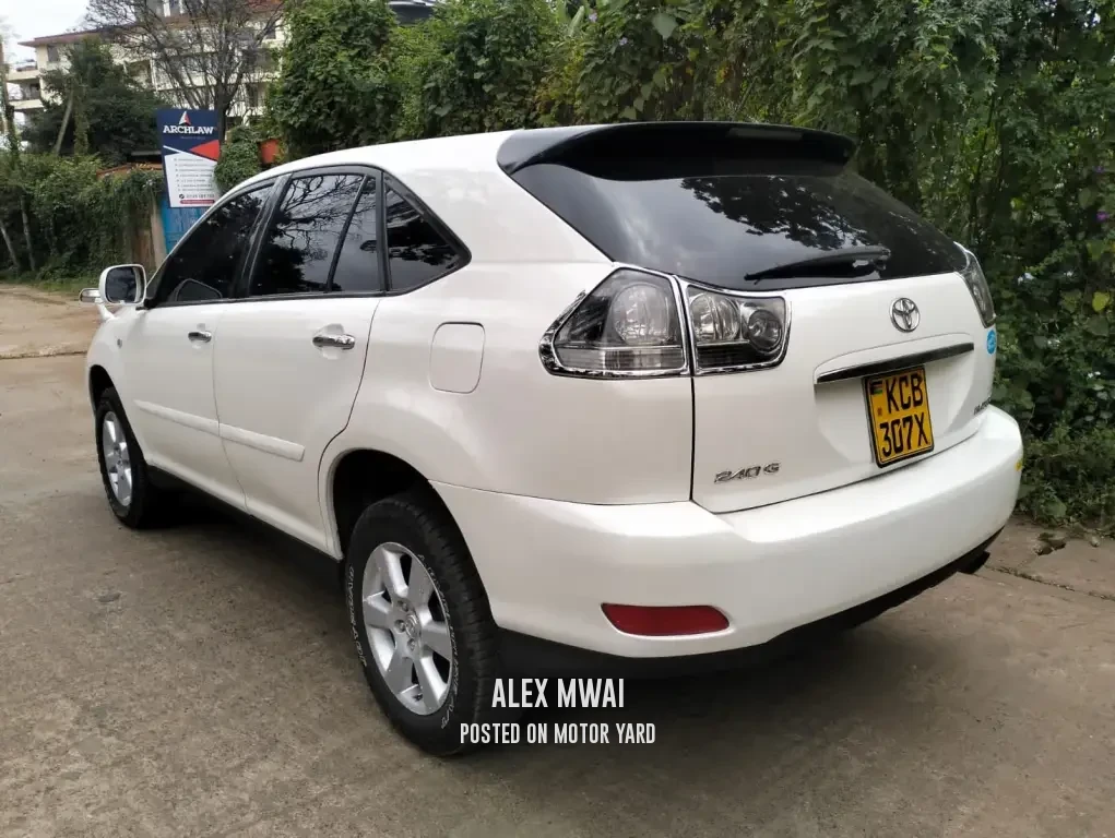 Toyota Harrier 2007 White