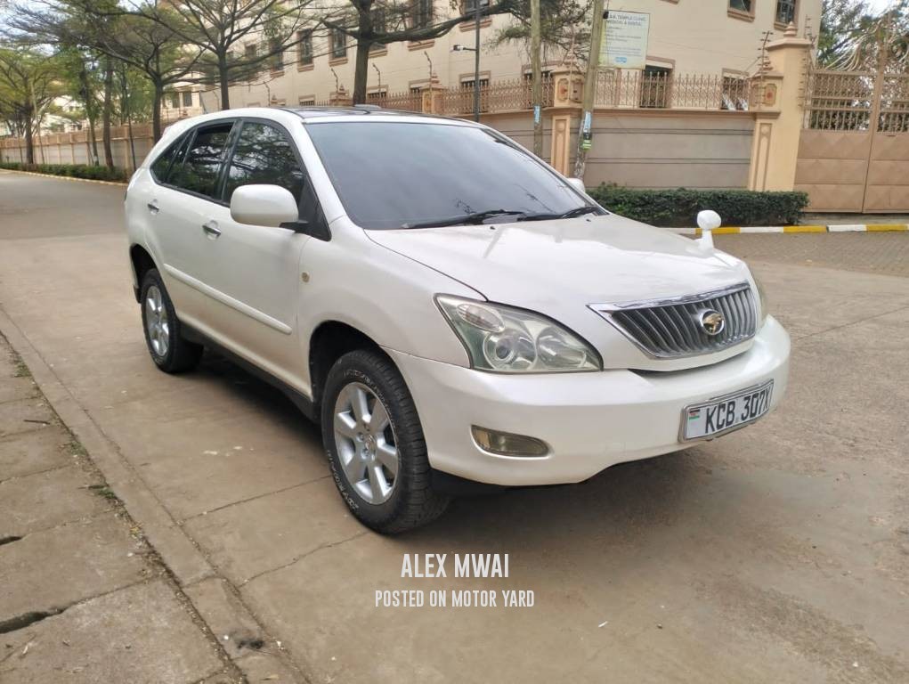 Toyota Harrier 2007 White