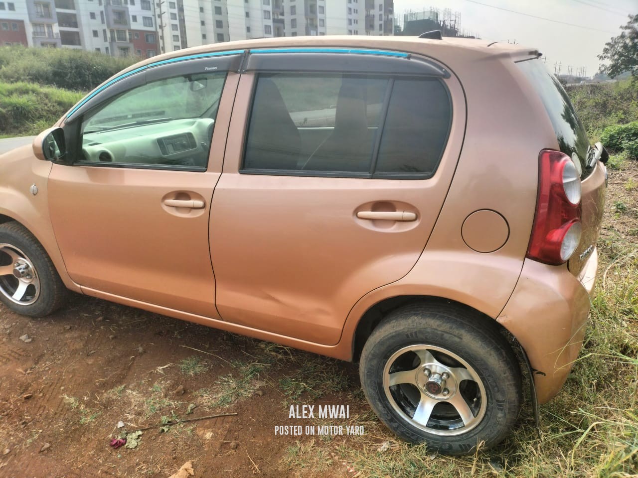 Toyota Passo 2014 Bronze