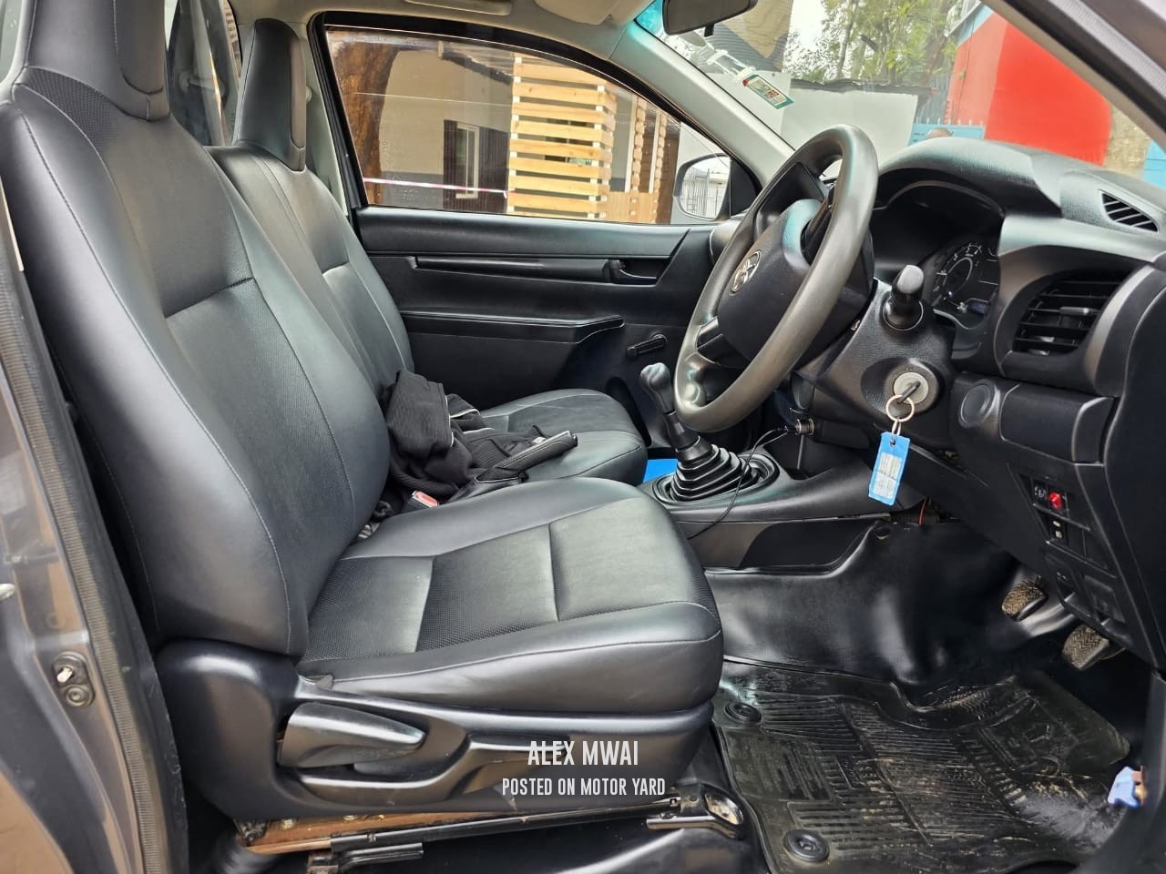 Toyota Hilux Vigo S/Cab 2017 Black