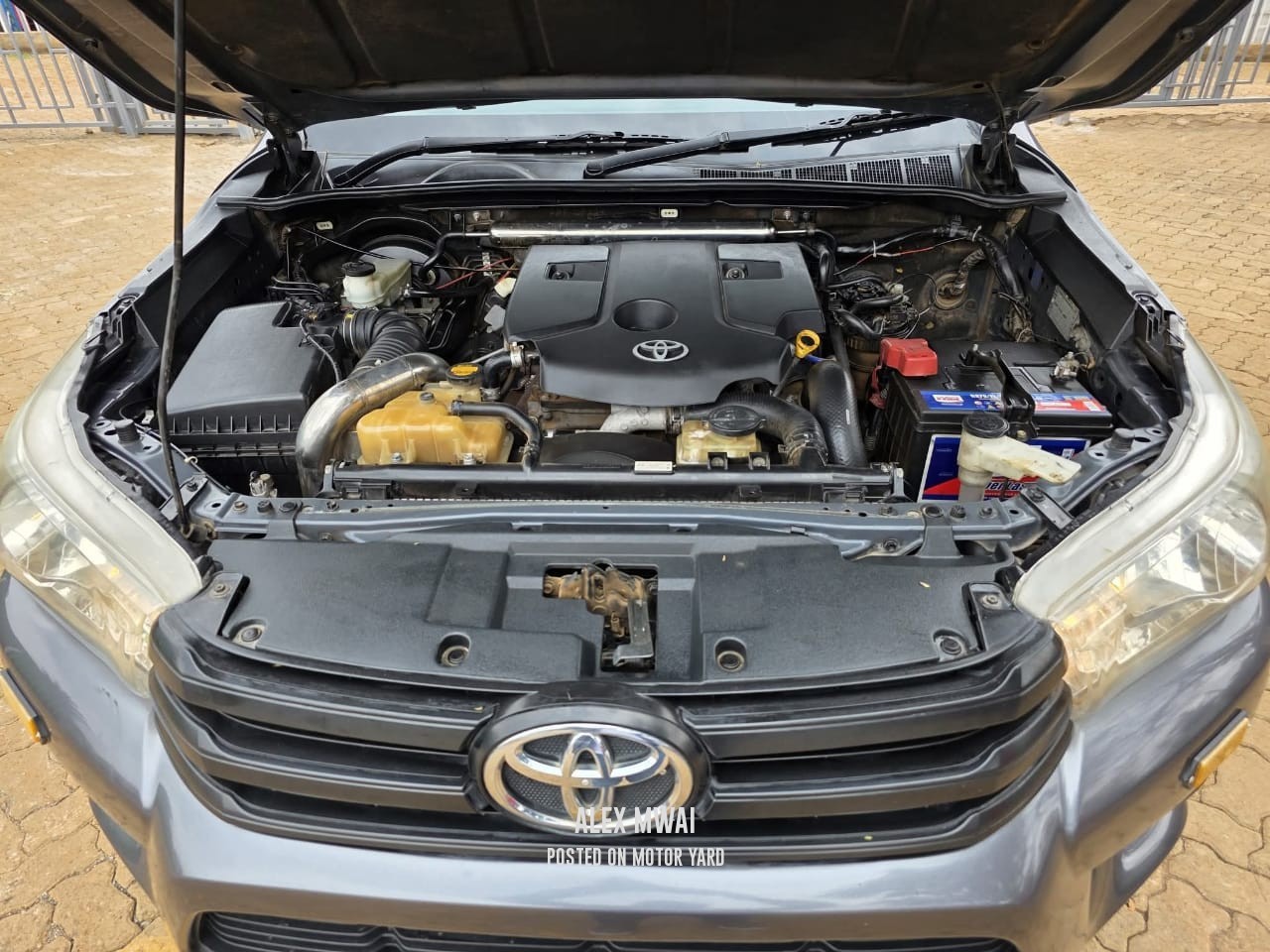 Toyota Hilux Vigo S/Cab 2017 Black