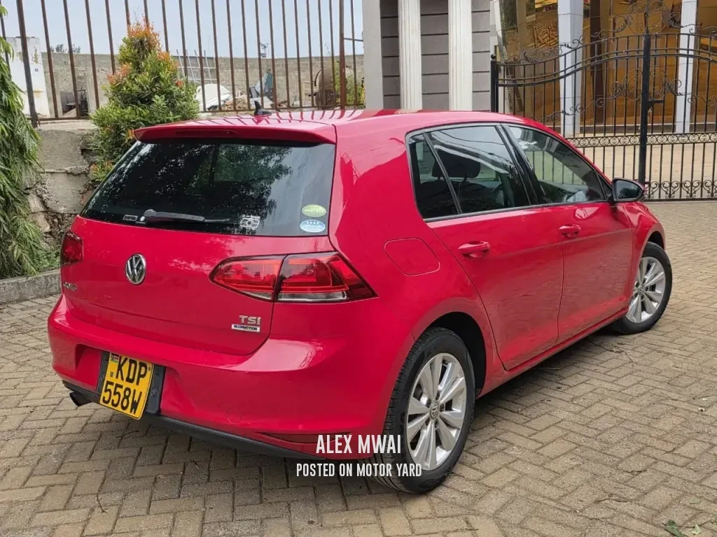Volkswagen Golf TSI 2016 Red