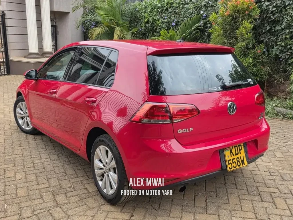 Volkswagen Golf TSI 2016 Red