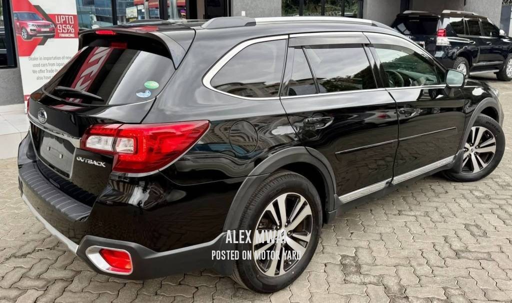 Subaru Outback 2018 Black