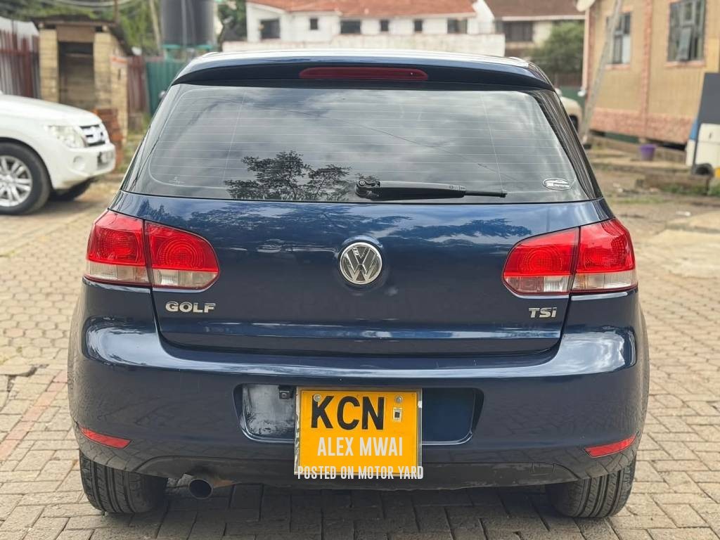 Volkswagen Golf 2010 Black