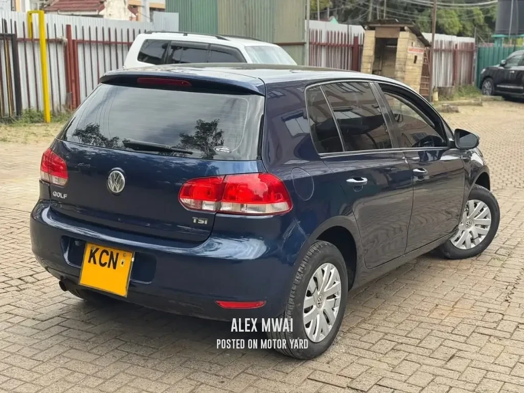 Volkswagen Golf 2010 Black