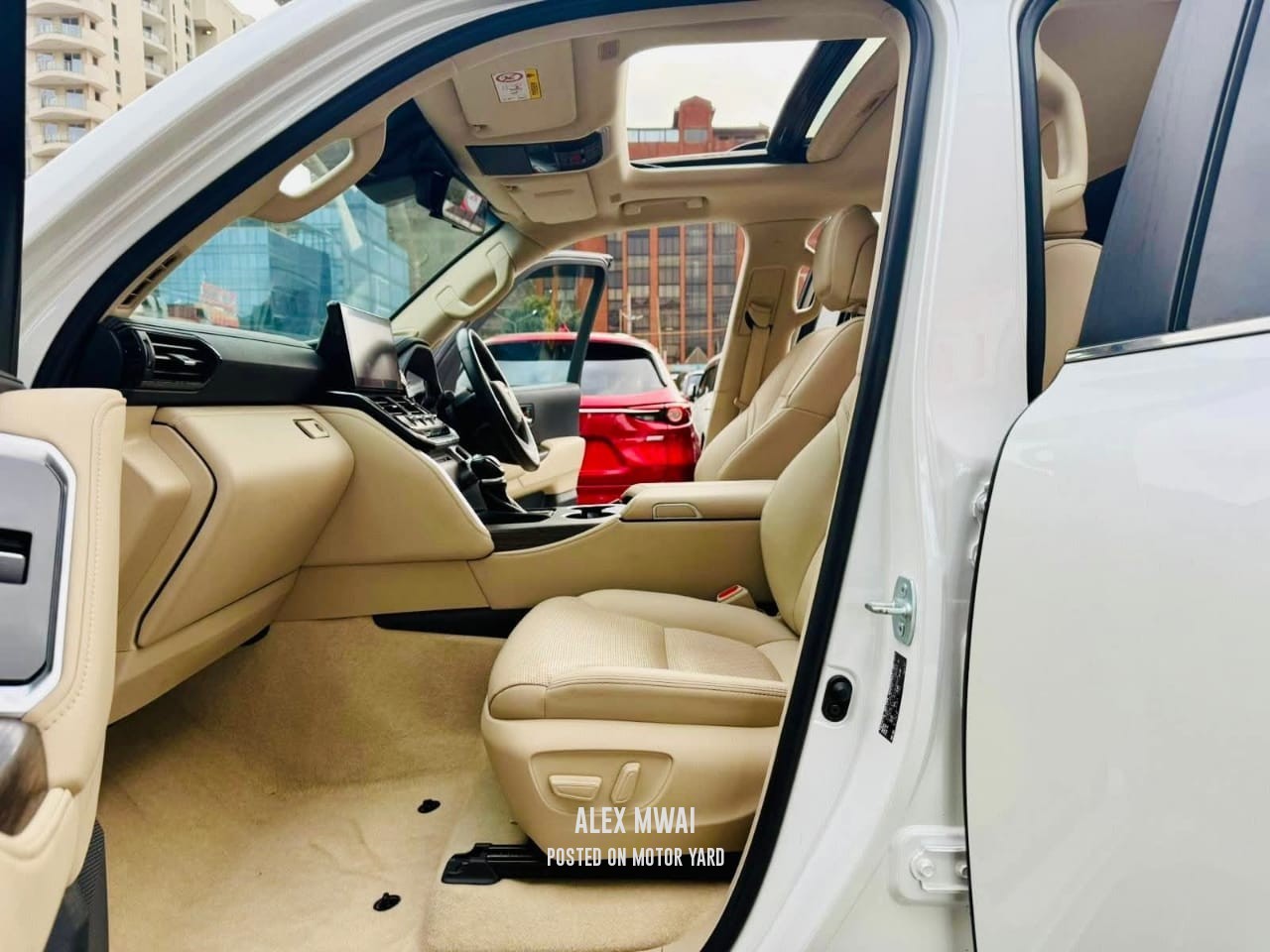 Toyota Land Cruiser Prado ZX 2023 White