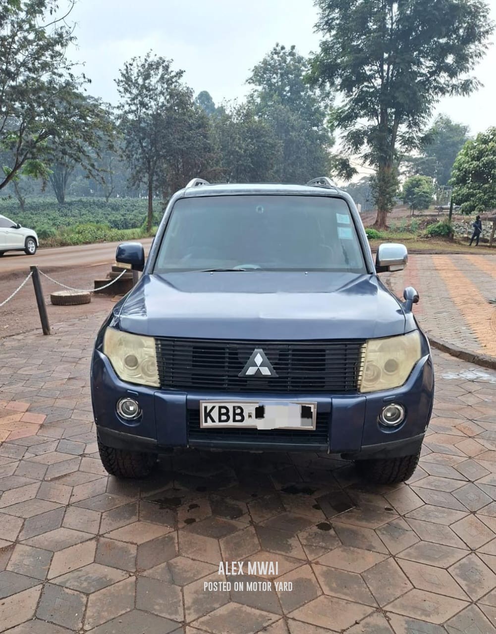 Mitsubishi Pajero Di-D 2012 Black