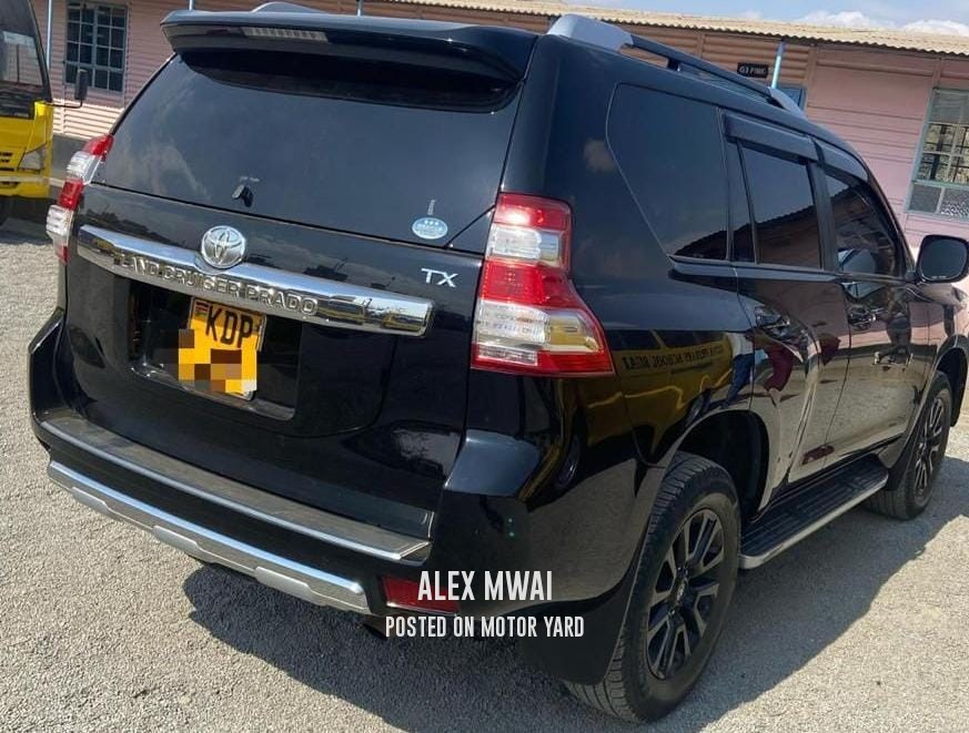 Toyota Land Cruiser Prado 2016 Black